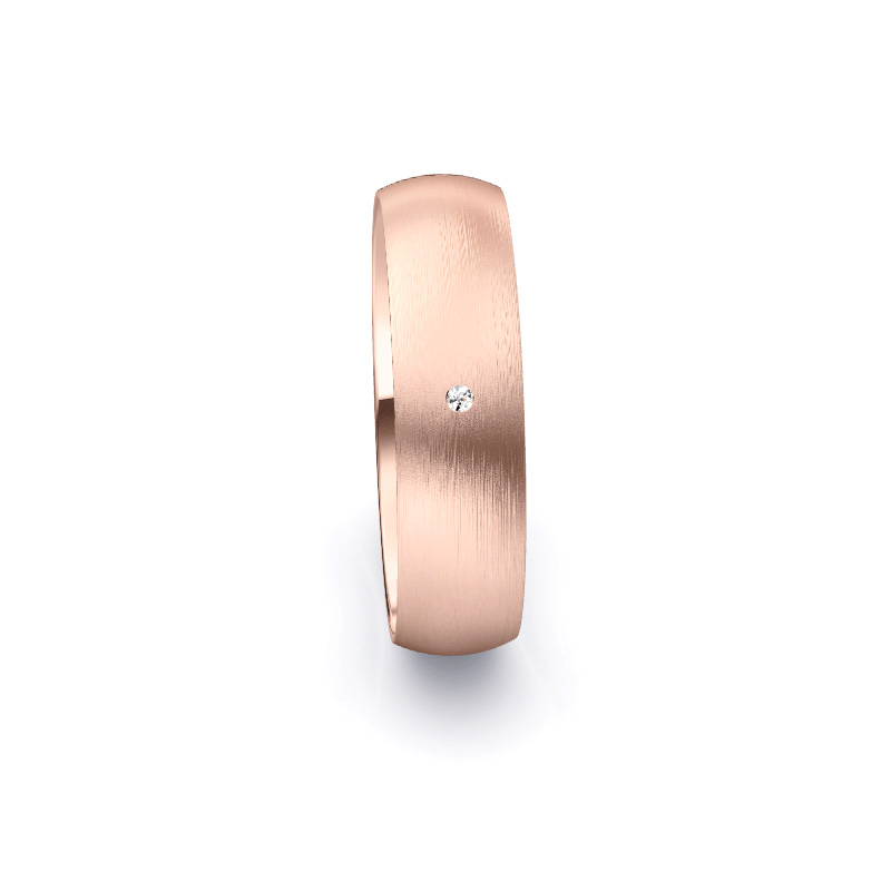 Aufnahme von schlichten matten Trauringen aus Rosegold mit Diamanten mit 6 mm Breite